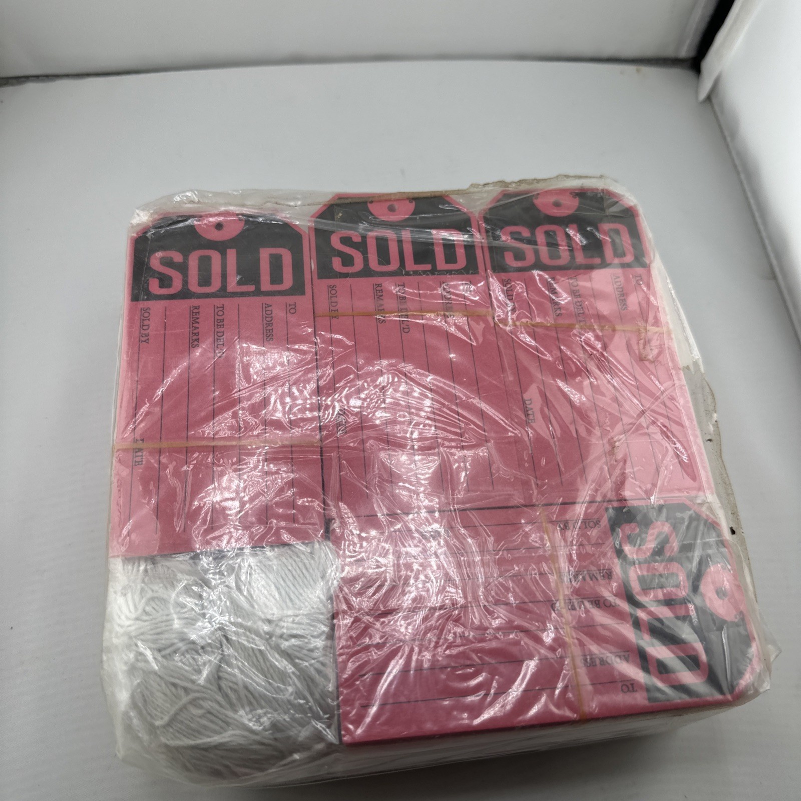 Sold Tags 800 Pack Red Paper Sold Tags with Nylon String | 4.72 x 2.36 Inches…