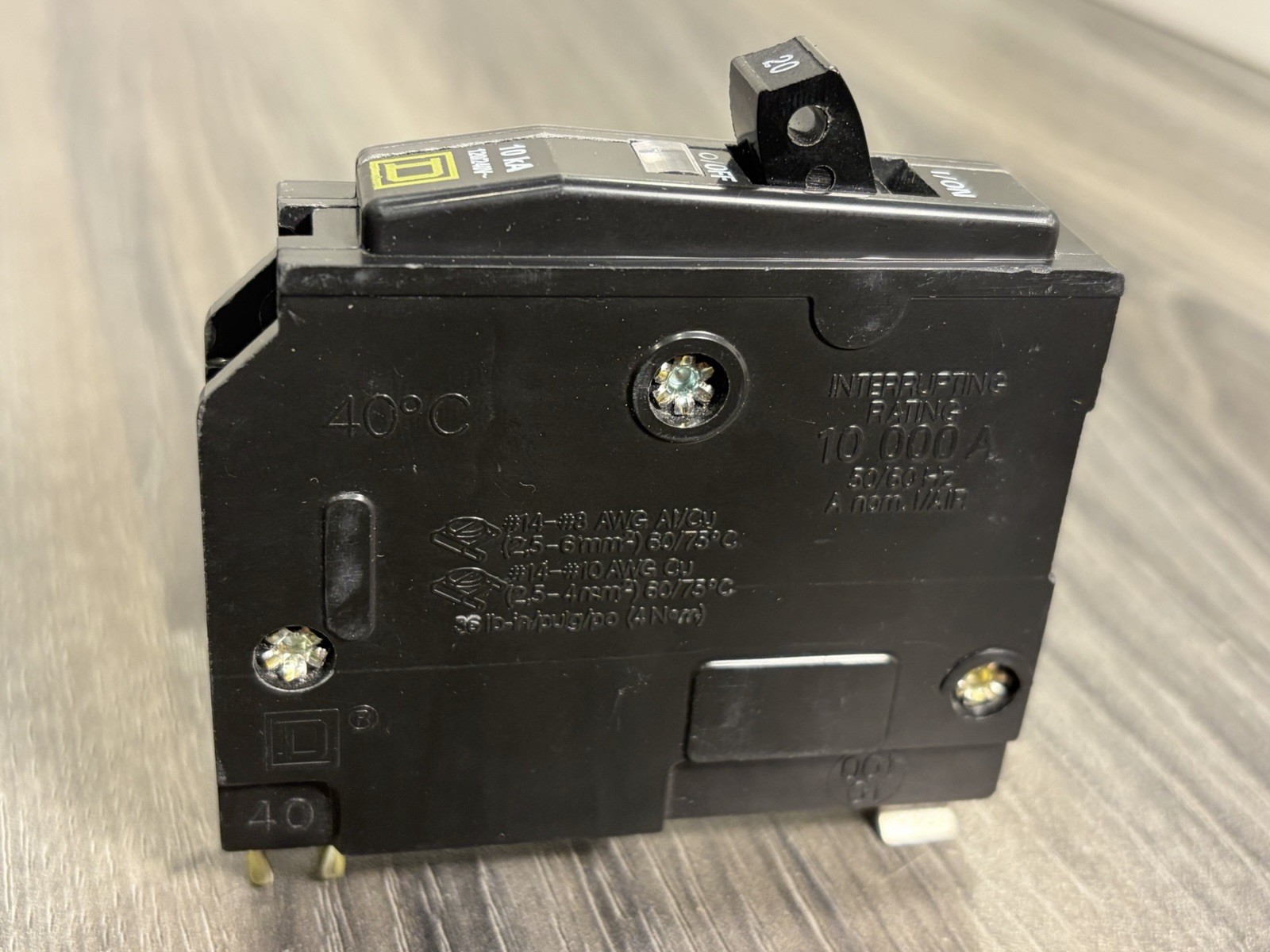 Square D QO120 Circuit Breaker 20A 1‑Pole QO Series Plug‑In Mount 120/240 VAC