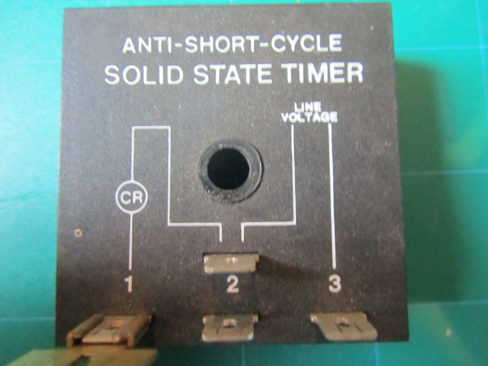 SSAC 5 MINUTE TIME DELAY SOLID STATE TIMER TL24A5T, 24VAC .5 Amp, USED