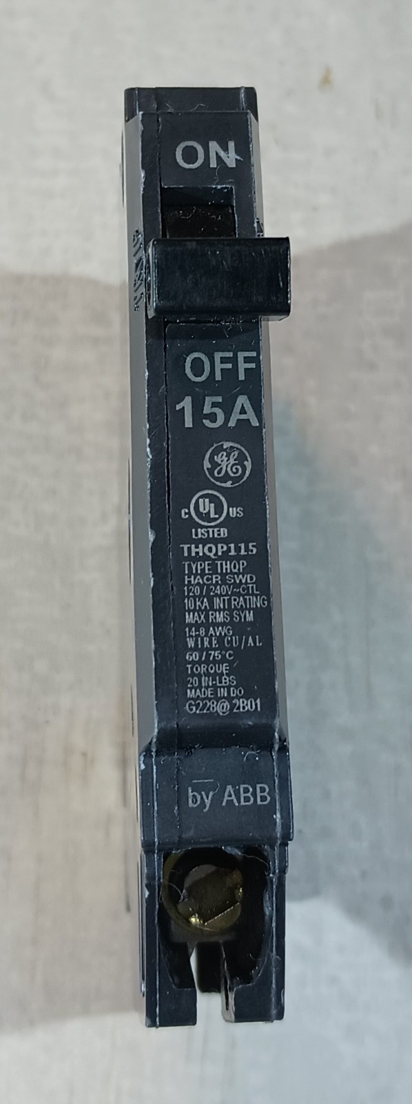 GE THQP115 15A Circuit Breaker