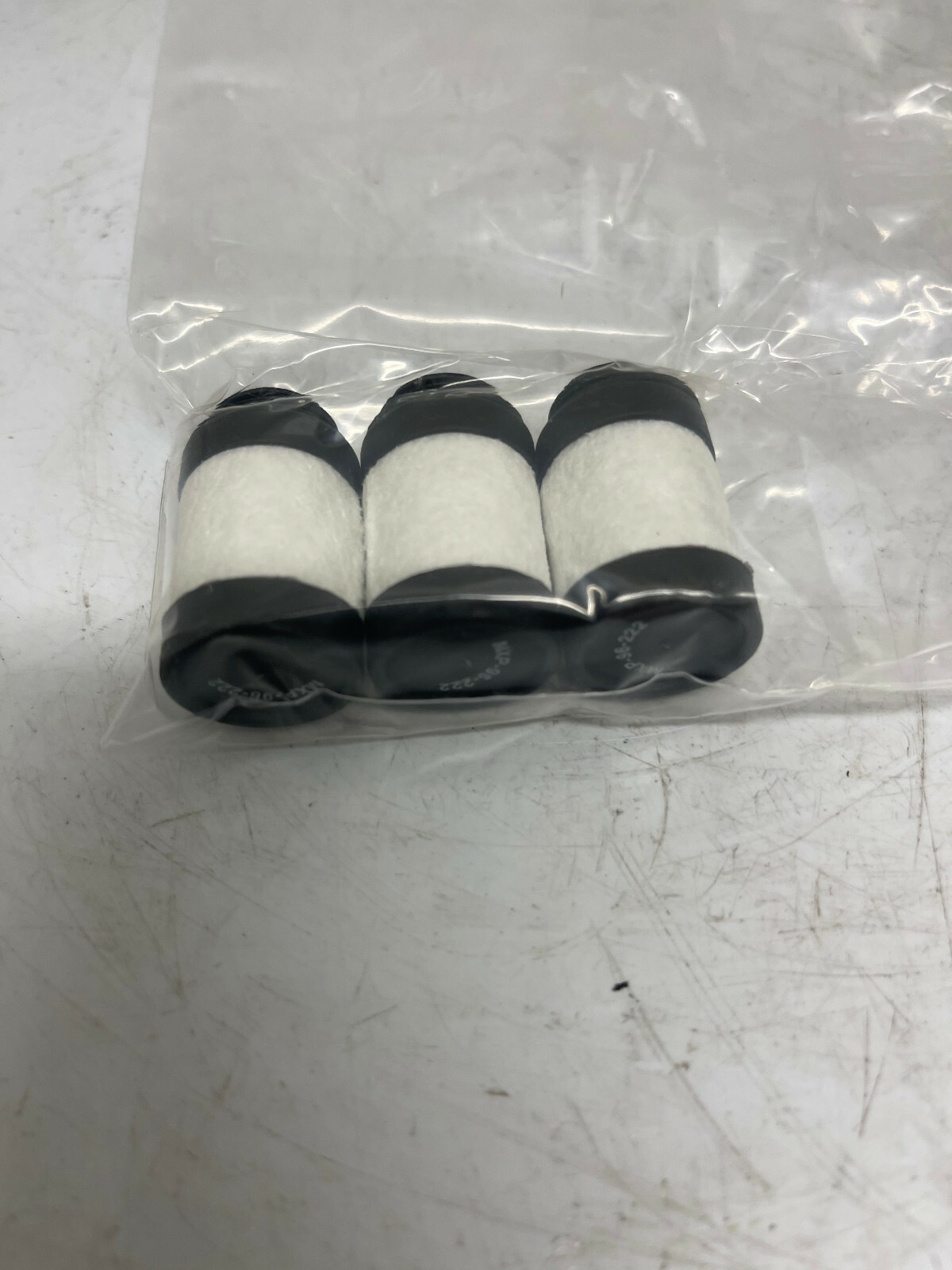 3x WILKERSON PNEUMATIC MXP-96-222 Type D 0.003 Micron Activated Carbon Filter