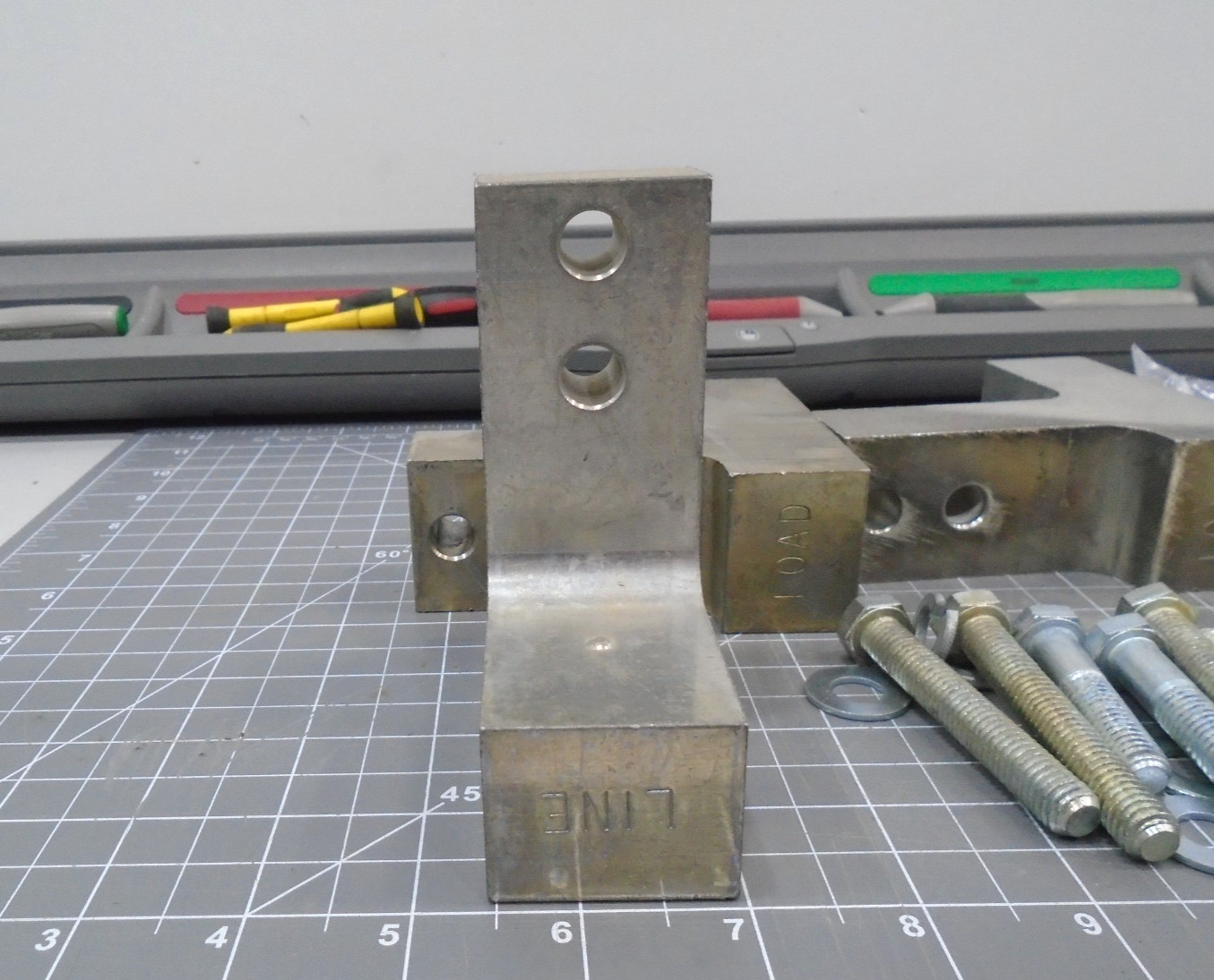 Lot 3 NEW ITE TAB2K750 Circuit Breaker Terminal Lug Connectors 750 KCMIL KMB HNB