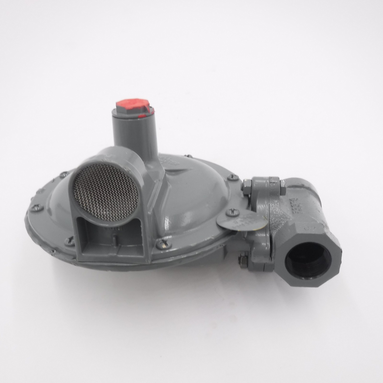 Honeywell 1813C 1-1/4″ FNPT 1/4″ Orifice SPR 42″-2.0 Gas Pressure Regulator