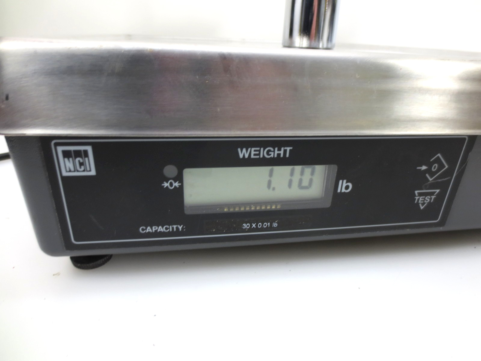 NCI Weigh-Tronix 6720-15 15 kg, 30 x 0.01 lbs 120 VAC 30lbs Bench Digital Scale