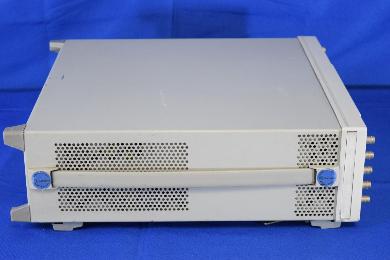 Agilent E4436B /100/UN5/UND ESG-DP Series Signal Generator 250kHz – 3GHz