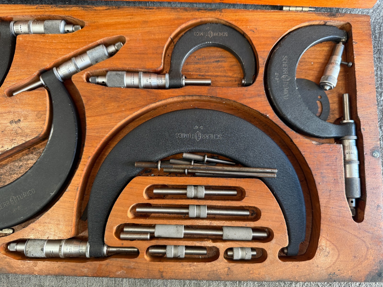 Vintage Scherr-Tumico 0-6″ Outside Micrometer Set w/ Original Fitted Wooden Box