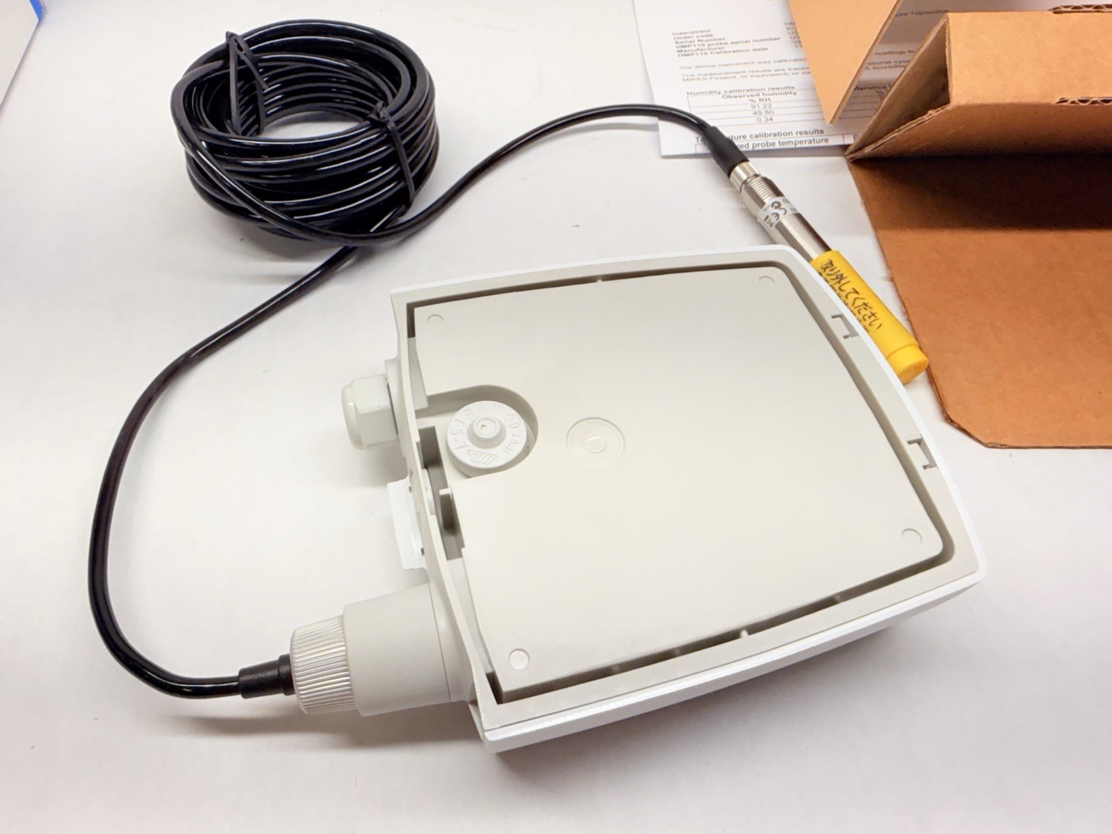 NEW Vaisala HMT120 Humidity & Temperature Transmitter 0 to 100%RH, -40 to +140°F