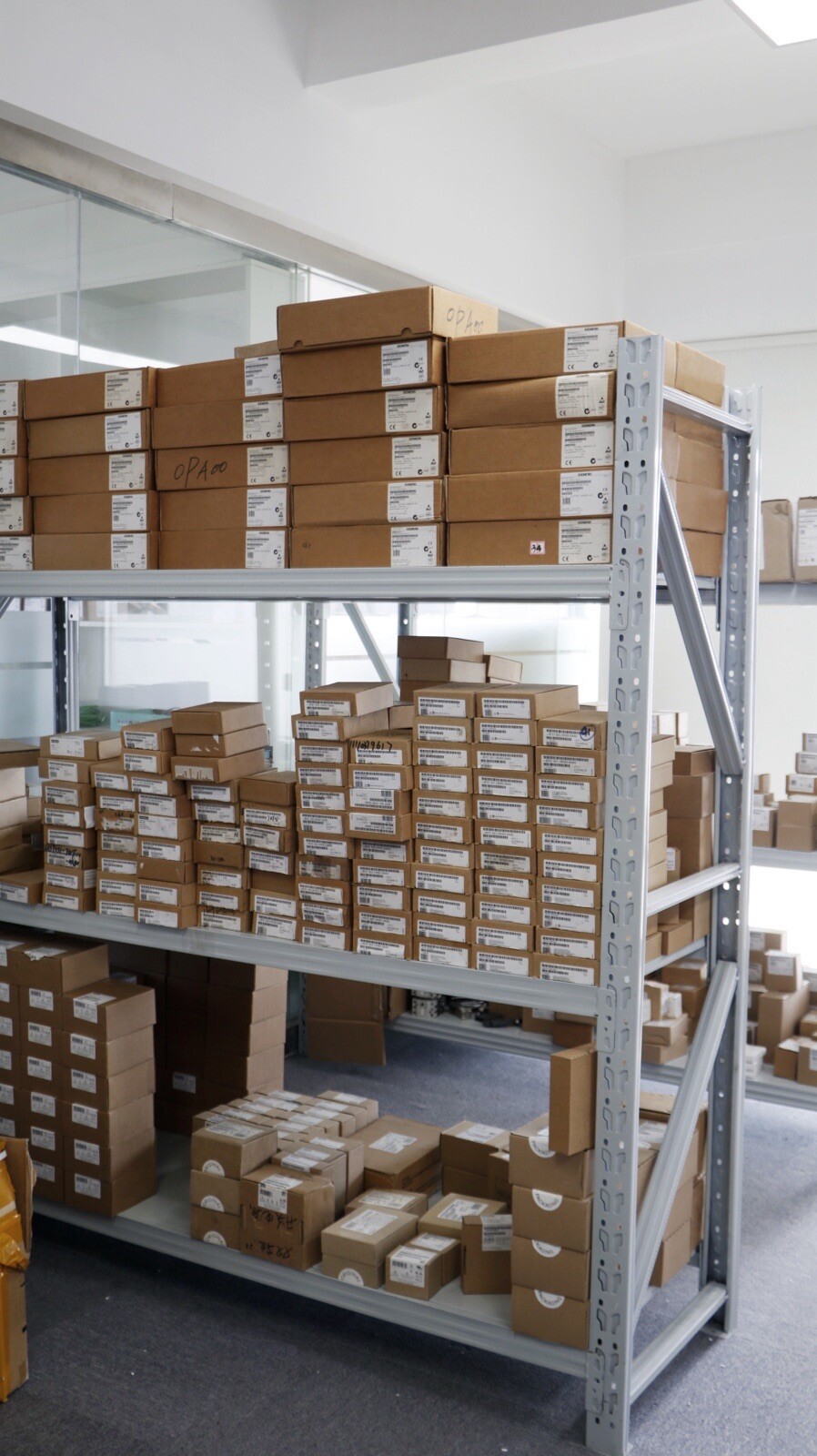 Siemens SIMATIC S5 PLC Module 6ES5318-8MA12 in stock Fast delivery