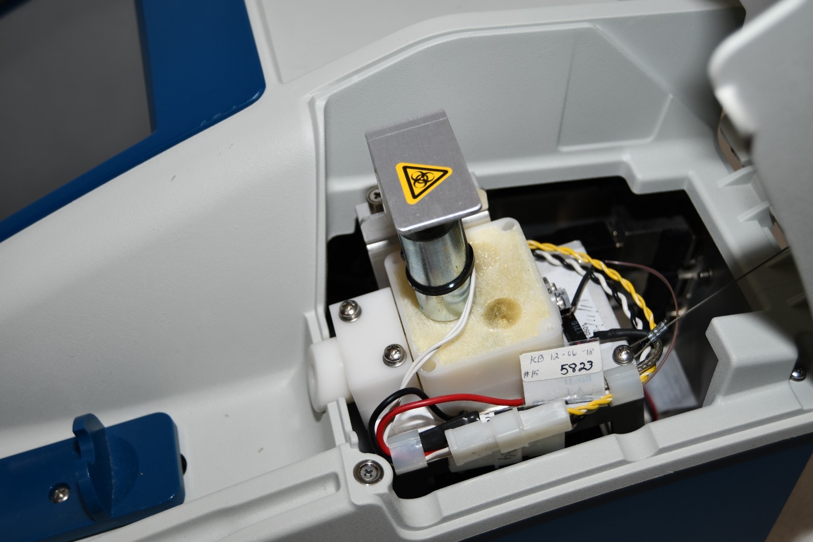^ Advanced Instruments OsmoTech Single-Sample Micro-Osmometer #X8006