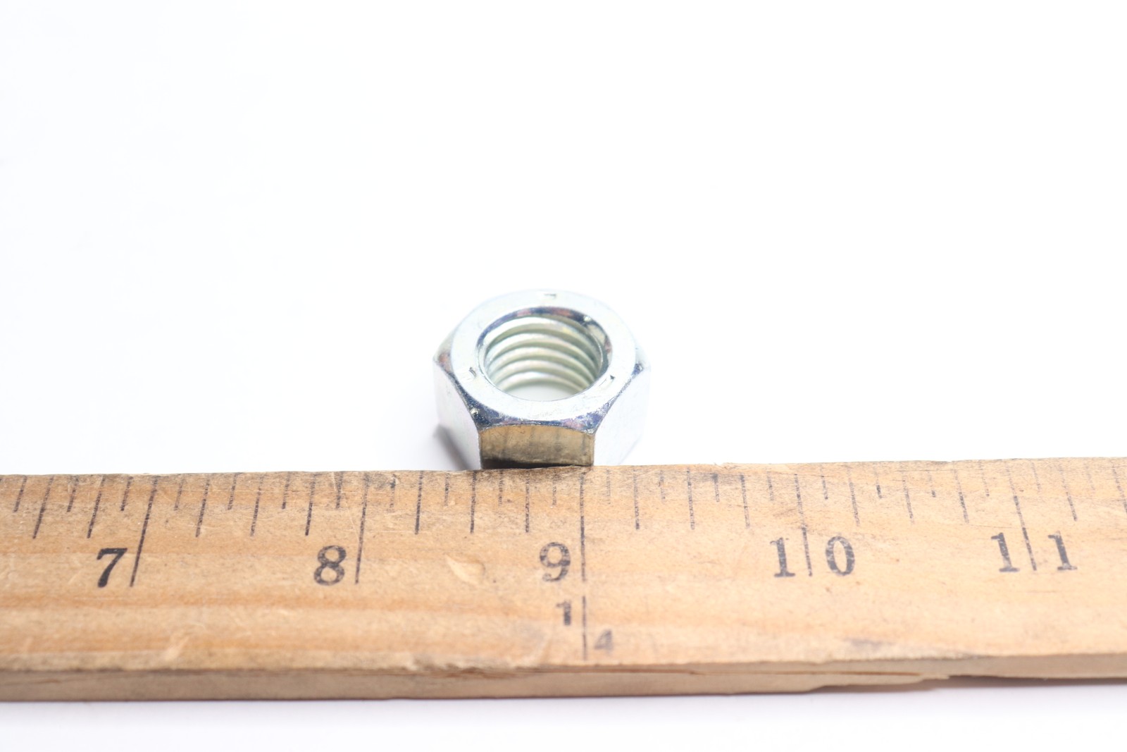 Hex Nut Grade 5 Clear Zinc Steel 5/8″-11 33006