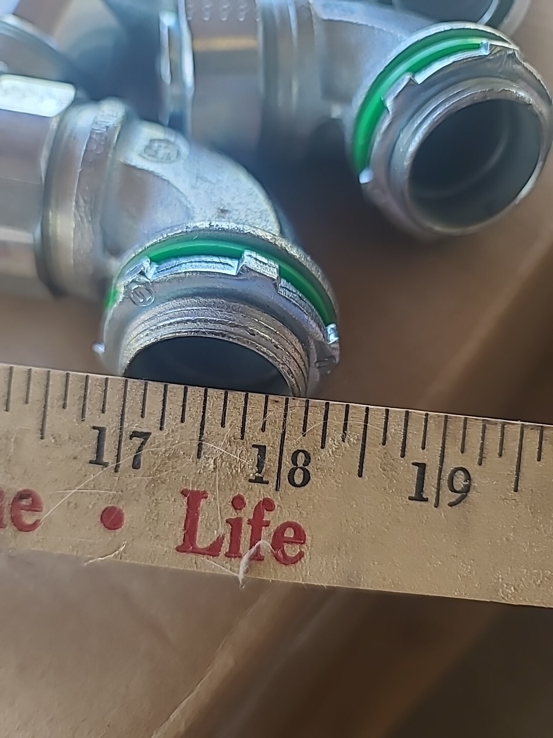 UNBRAND INSULATED LIQUID TIGHT CONDUIT. 1″. 90 DEGREE. LOT OF 10.