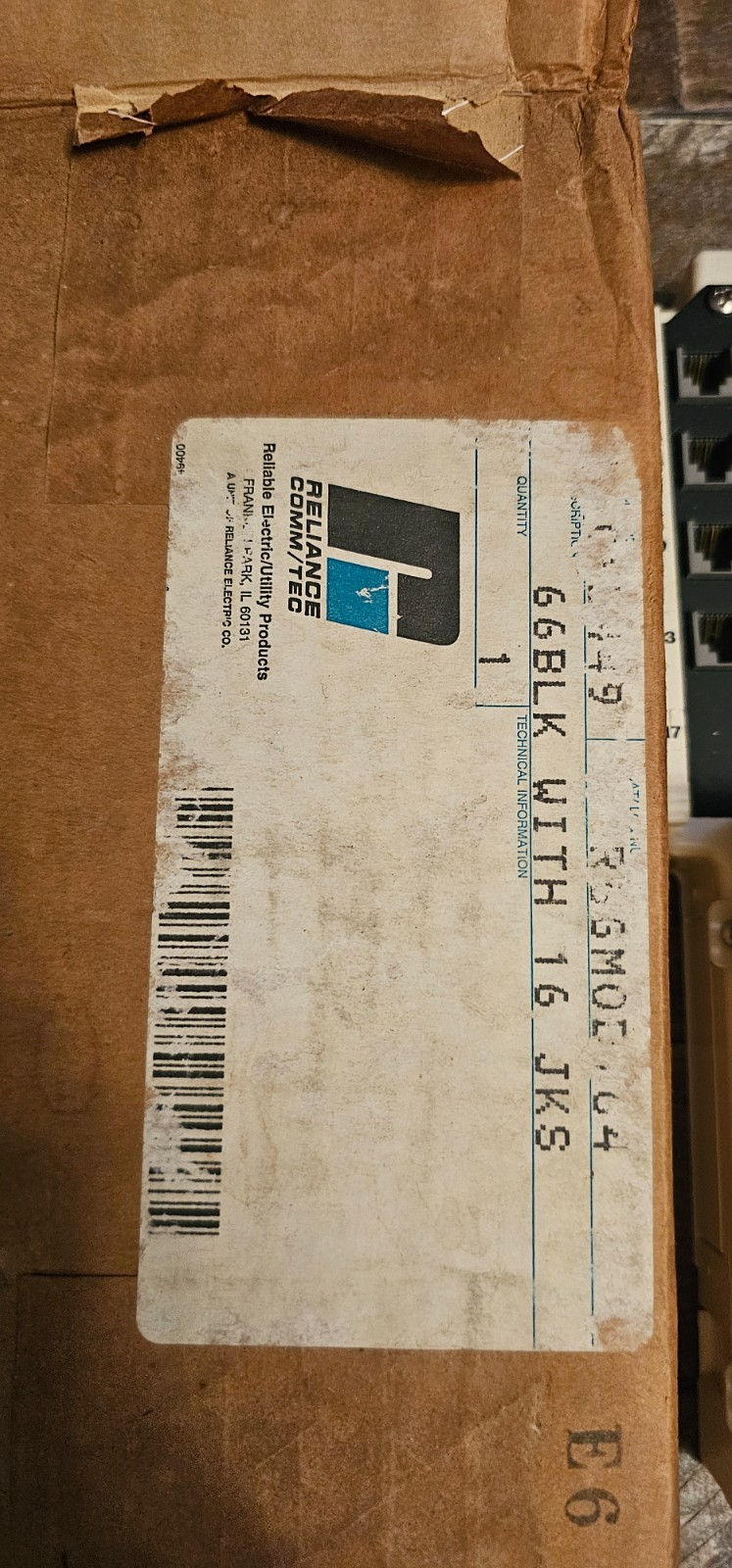 Reliance Comm Tec connecting block R-66Mod-164 – NOS