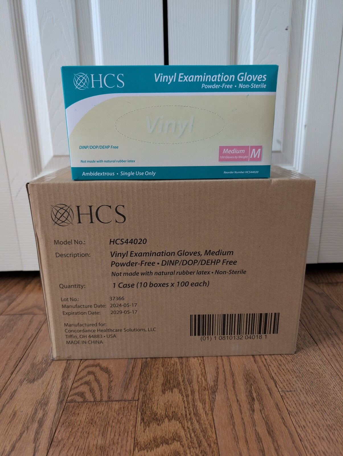 1000 pcs Vinyl Examination Gloves Powder Free Size Medium