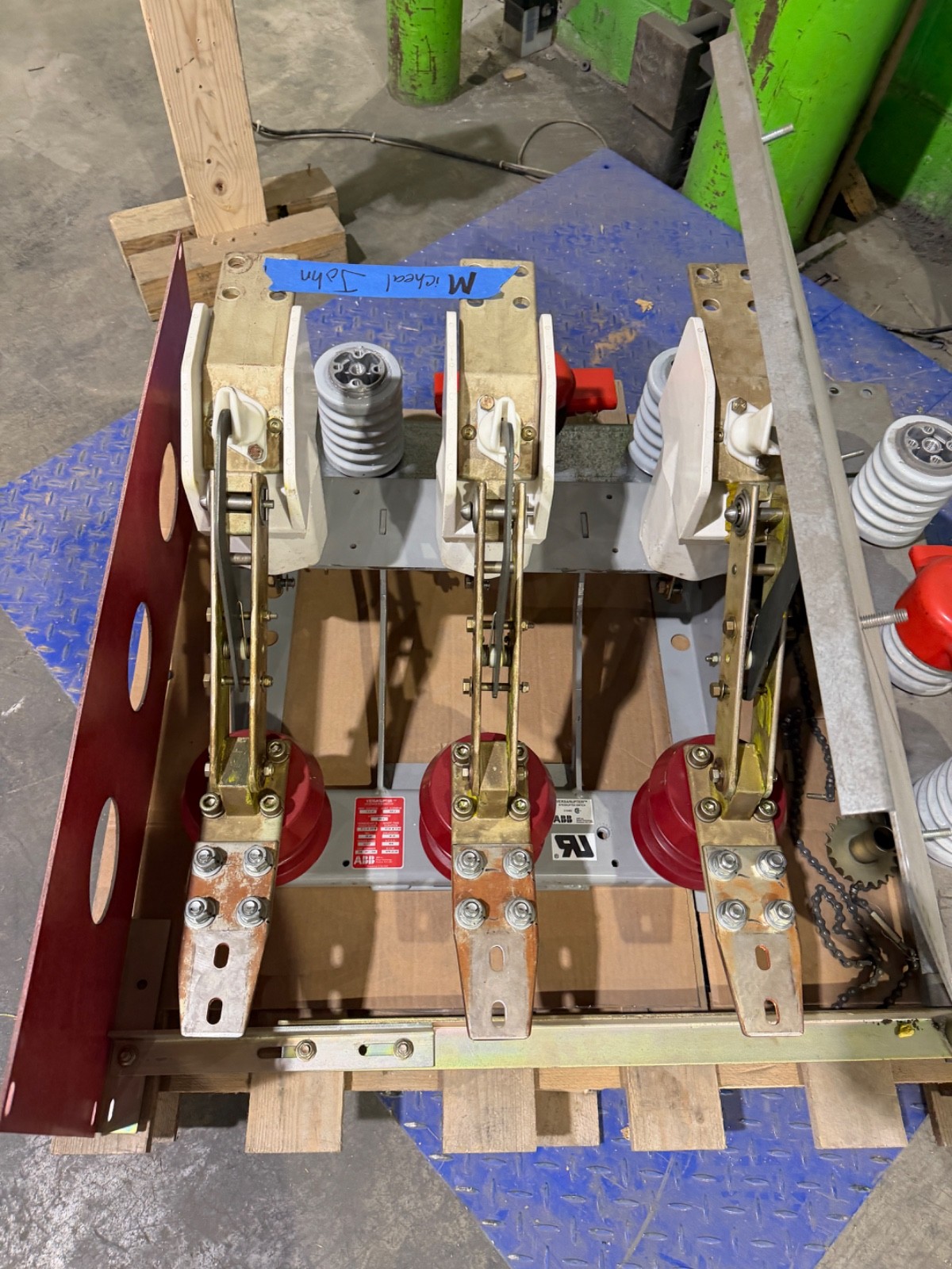 ABB VERSARUPTER INTERRUPTER SWITCH 245-881-506 15.0kv 600a 95kv