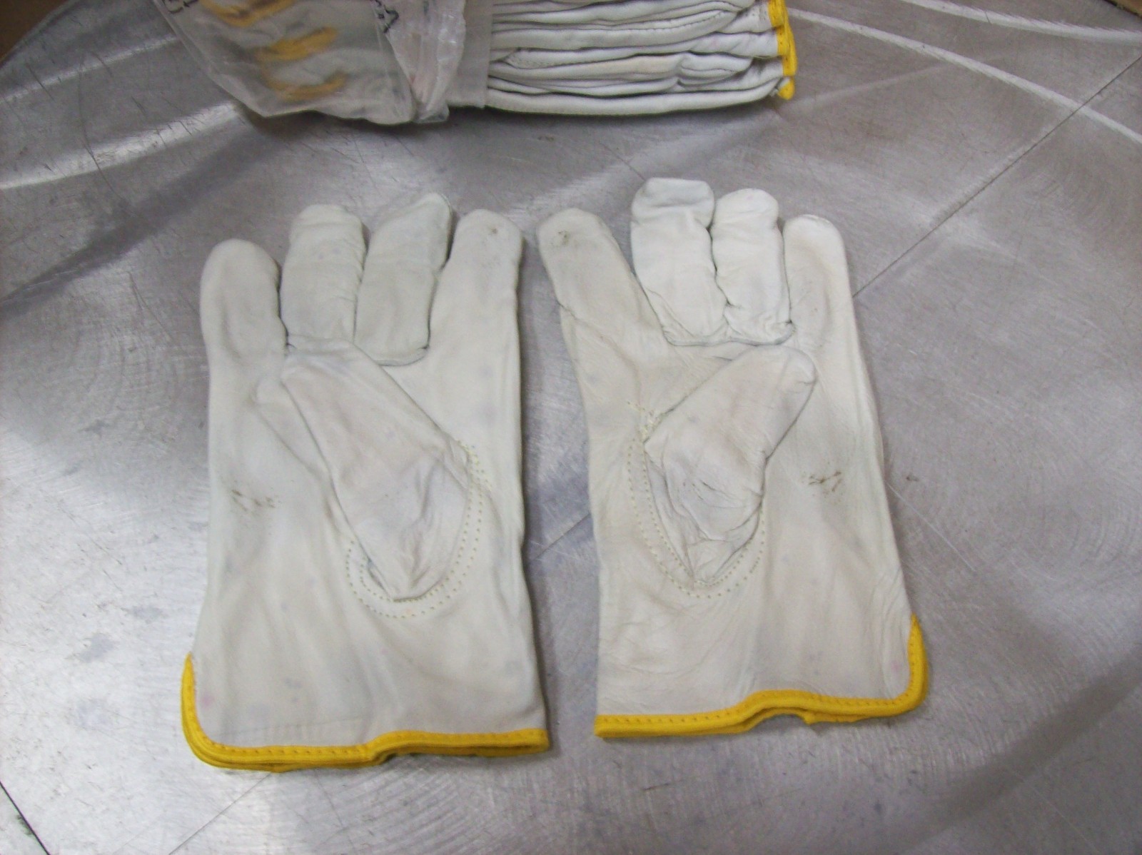 ONE DOZEN C2V Polyester & Cowhide Leather Gloves 4801G / SIZE 2XL