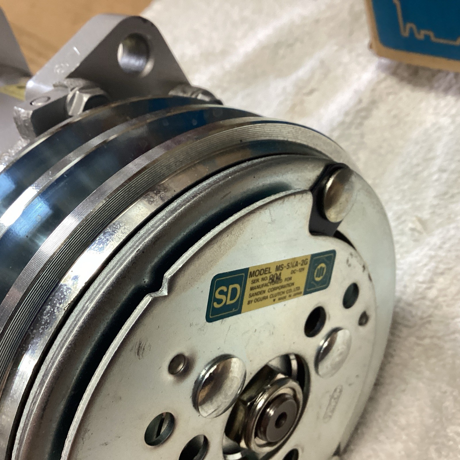 Genuine Sanden SD-5 Compressor, w/ 2 Groove Clutch – New Model 8390