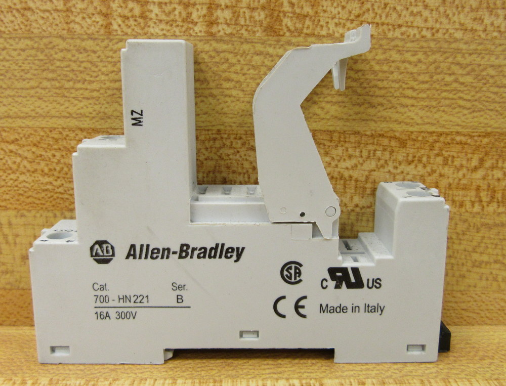 Allen Bradley 700-HN221 Relay Socket 700HN221 W/Lock
