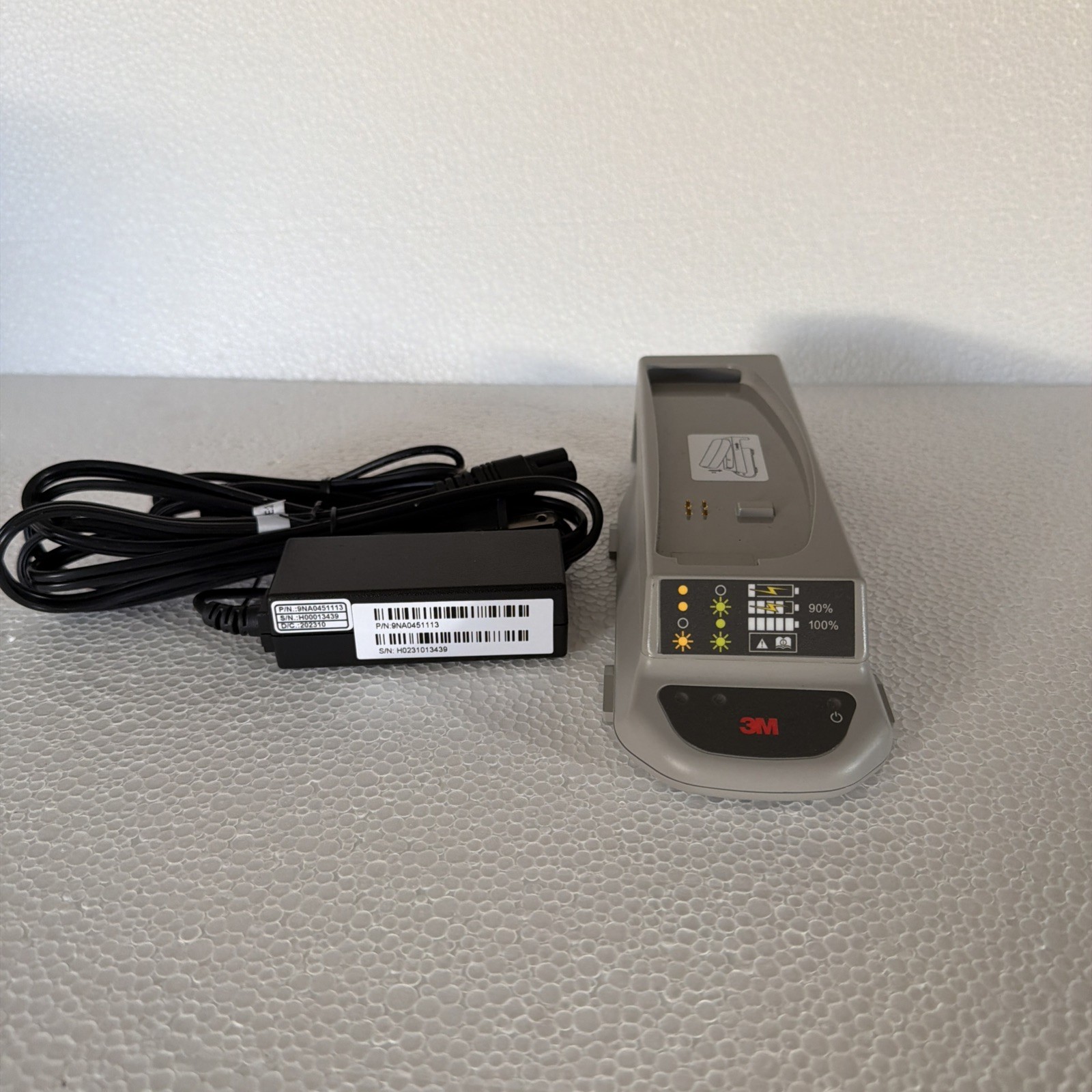 3M Versaflo TR-340 Lithium Ion Battery Charger w/ Power Supply