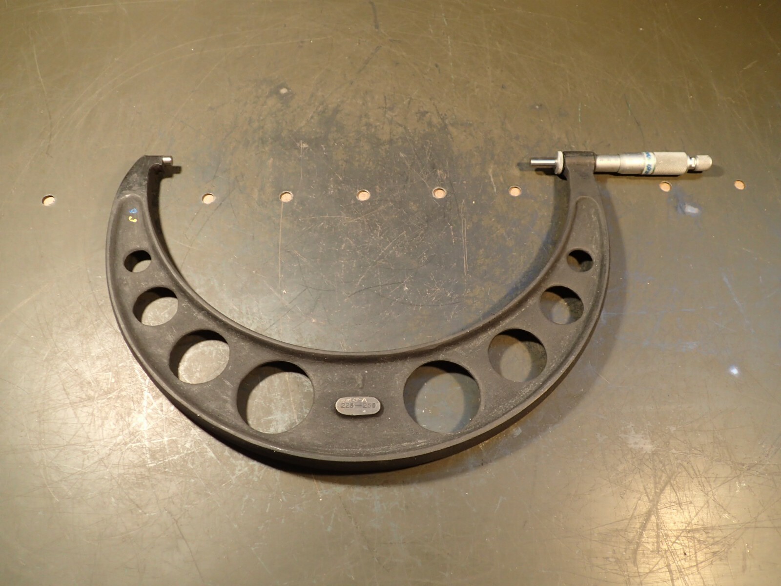 Moore & Wright 225-250mm x .02mm Oustide Micrometer with Calibration Rod England
