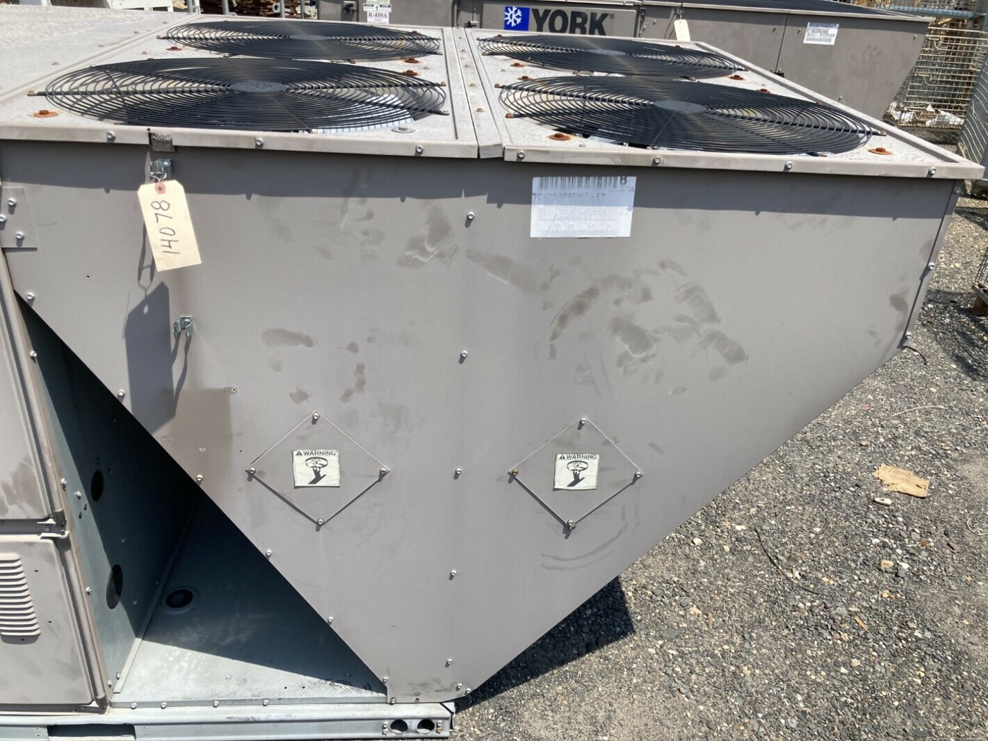 York 12.5 Ton Rooftop AC 208/230-3-60V R410A, ZF150C00N2AAA7A