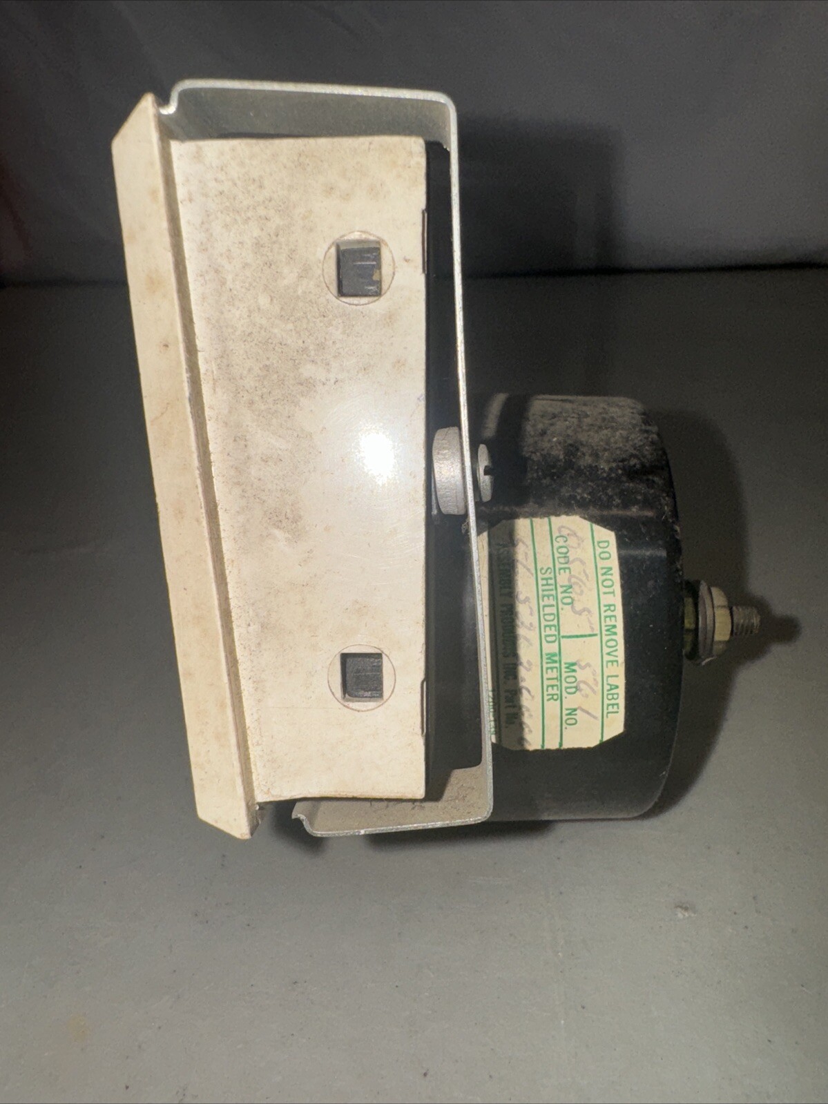 Assembly Products Inc. D.C. Amperes 0-2.0 Gauge Meter Vintage