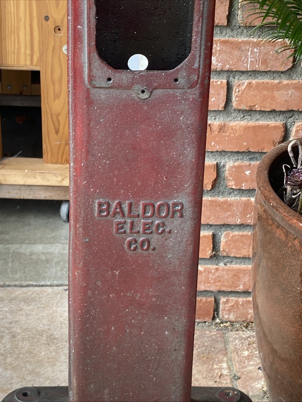 VINTAGE! BALDOR CAST IRON PEDESTAL GRINDER & BUFFER STAND FOR 6», 7», 8»