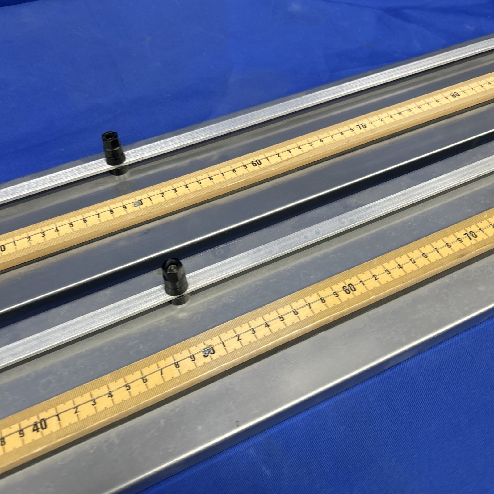 Cenco Scientific 44″ stainless device with 100 cm ruler Pasco