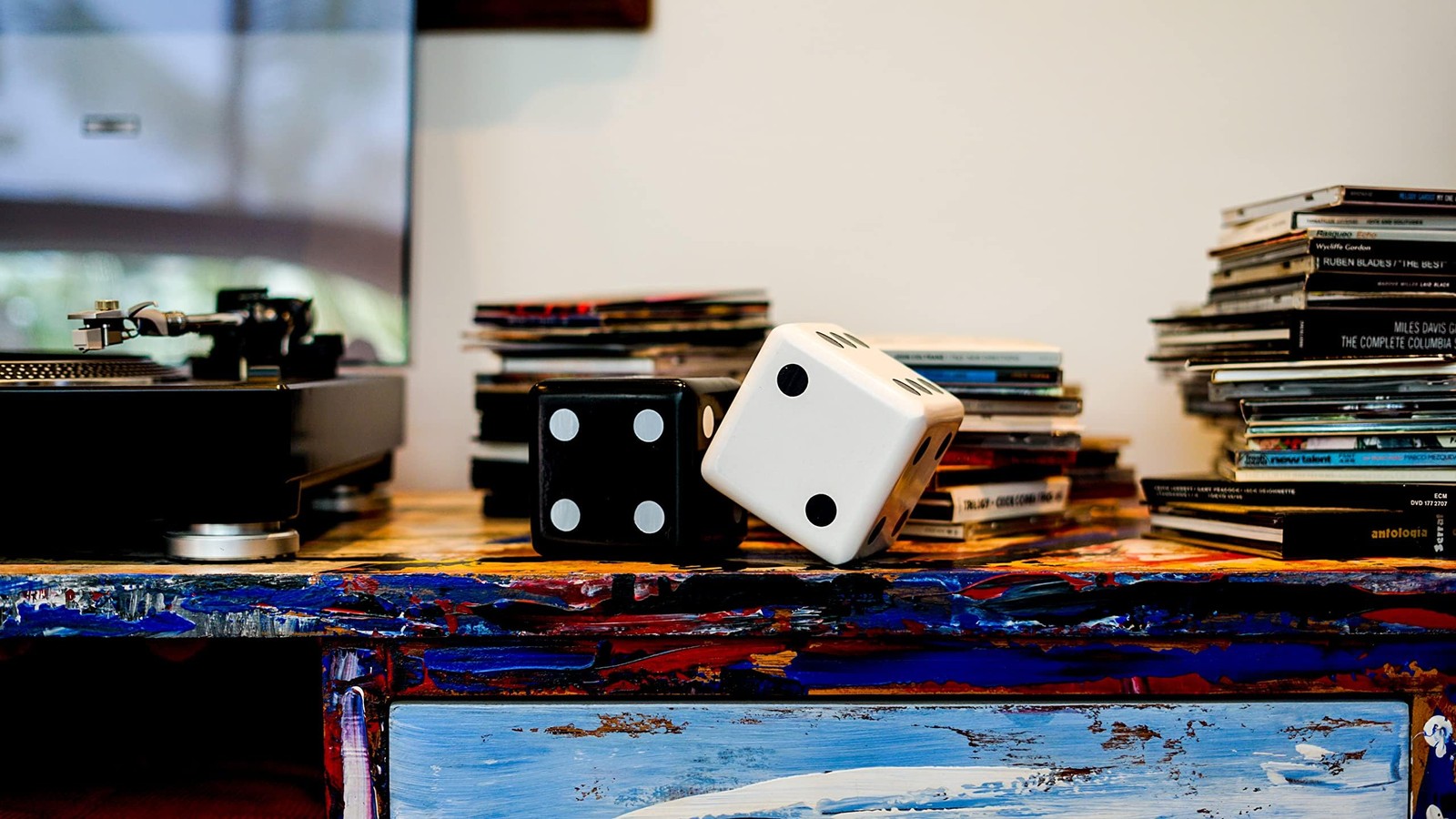 Jumbo Decorative Dice Set of 2, Large Black and White Dice for Home Decor, Game