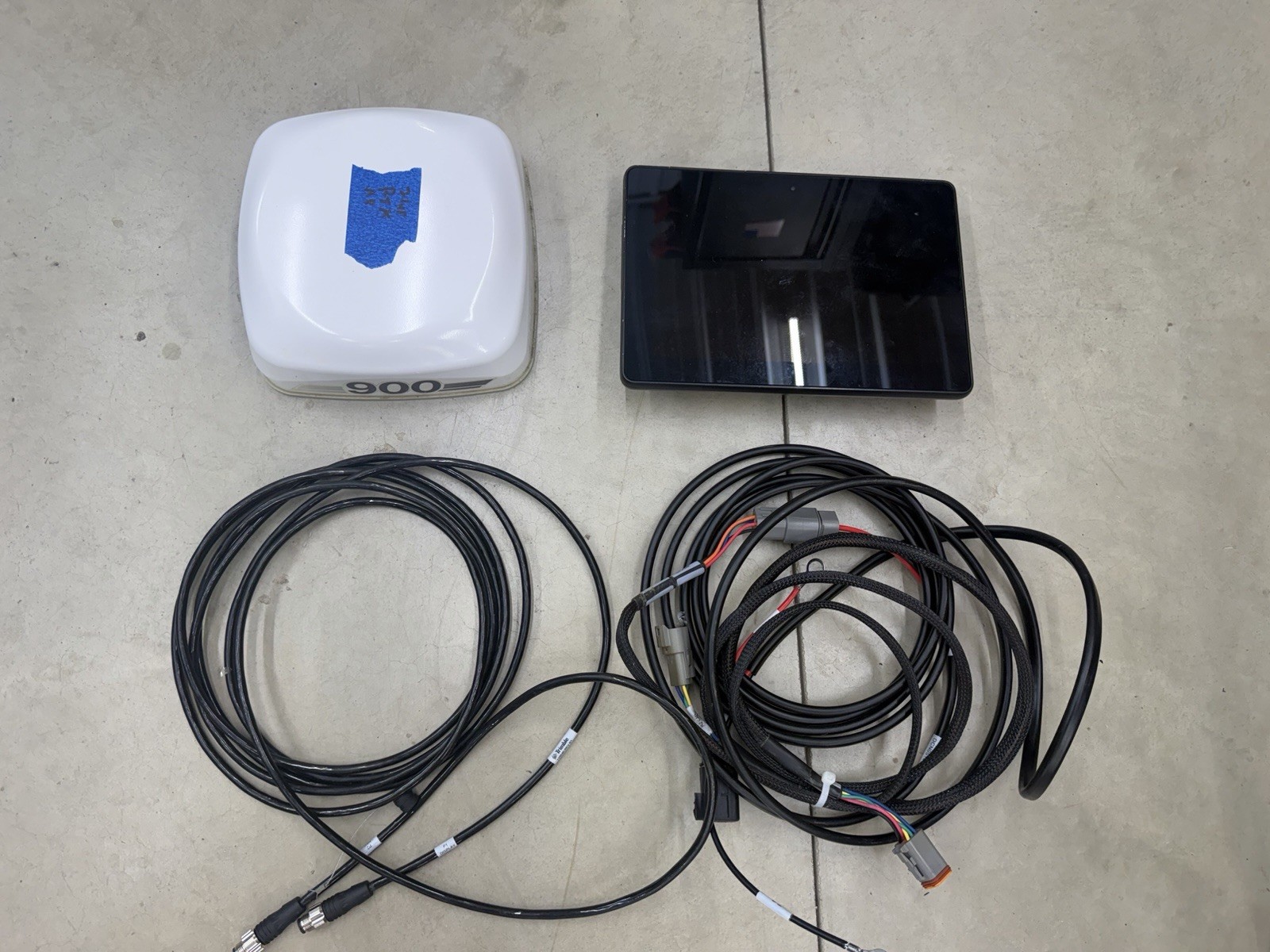 2022 Trimble Xcn 1050 W/ Nav 900 Rtk/rtx Autopilot Unlocked