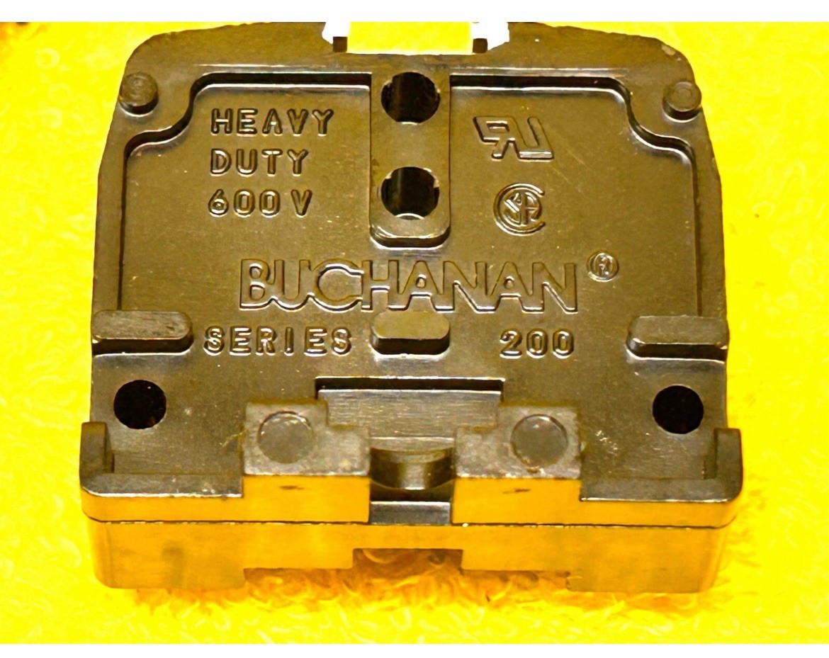 BUCHANAN 222 BU HEAVY DUTY BOX Of 40 600 VOLT SERIES 200 TERMINAL BLOCKS . NIB