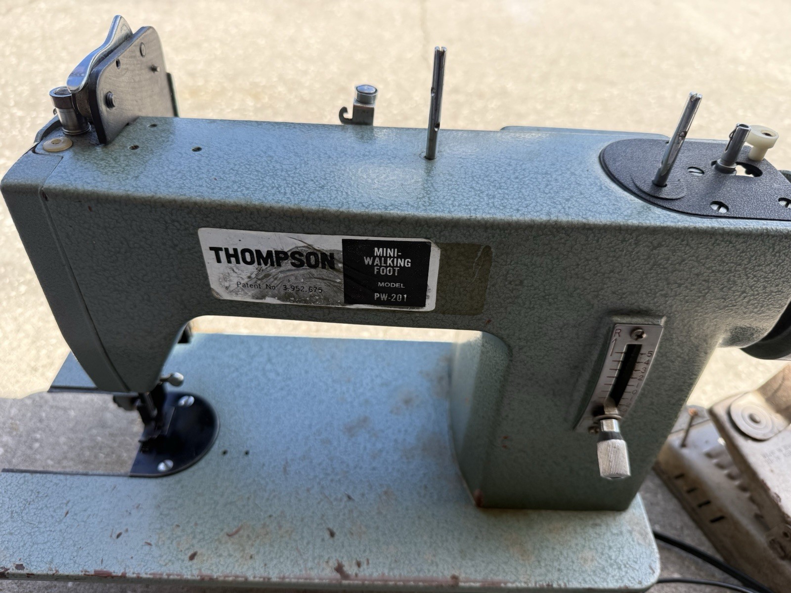 Thompson PW-201 Mini-Walking Foot Industrial Lockstitch Sewing Machine