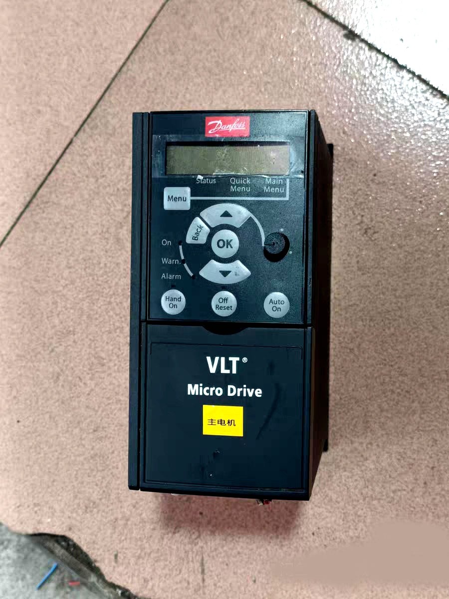 FC-051P1K5S2E20H3BXCXXXSXXX Danfoss FC51 Inverter 1.5KW 220V USED 1PC Tested OK