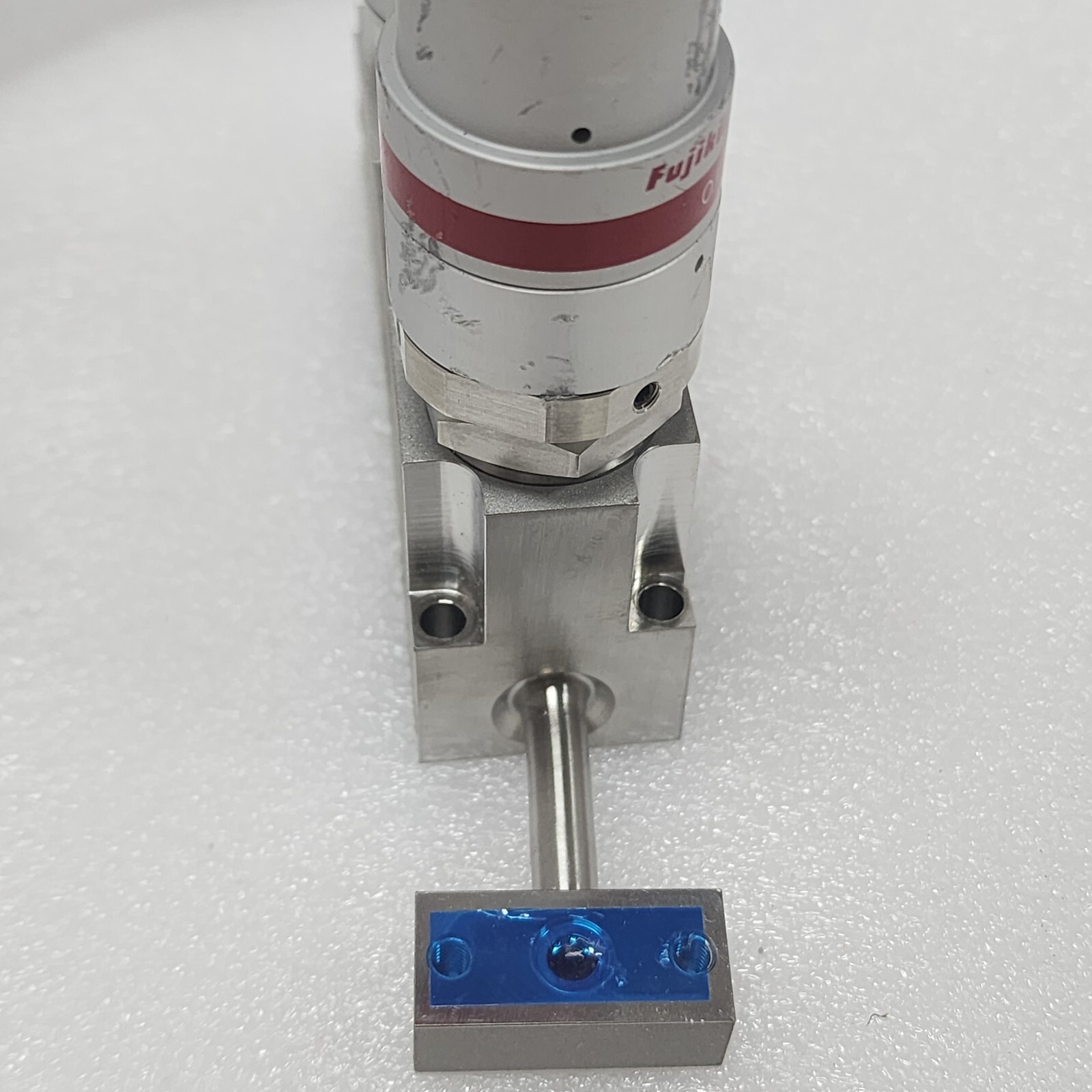 Lam 766-316386-101 Rev E, Fujikin 2×0.5~0.6 MPa Valve Assy,Used,Jp+97212