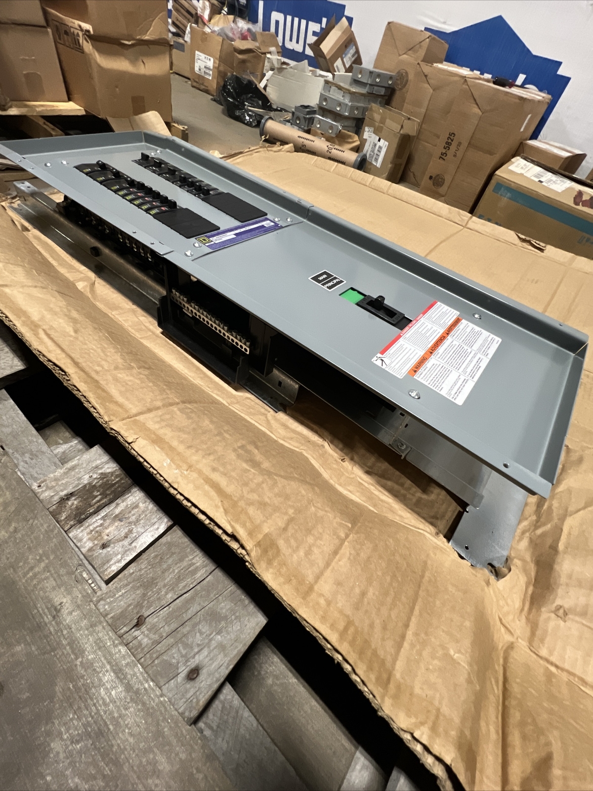 SQD NQ PANELBOARD MAIN BREAKER, 100AMPS 3 PHASE 4WIRE, 208Y/120Volt 30 SPACE