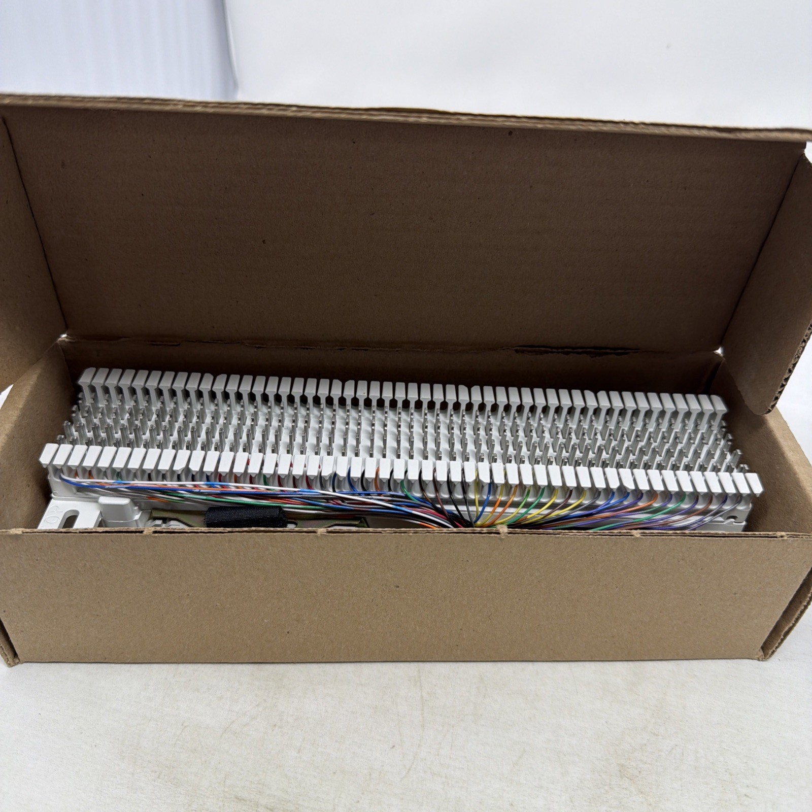 LEGRAND OR-8050M66M150 / OR8050M66M150 (NEW IN BOX)
