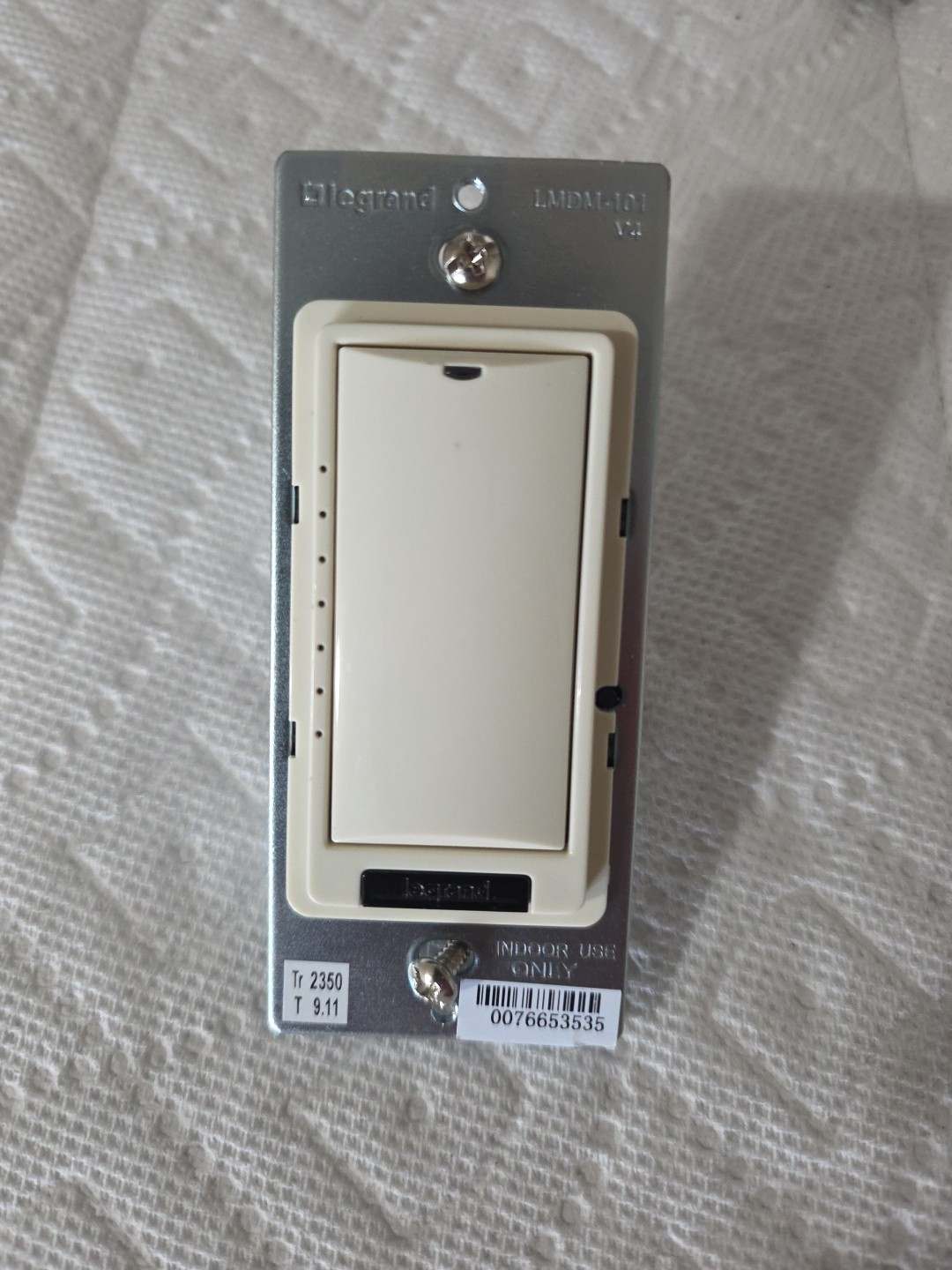 LMDM-101 Light Almond Legrand Wattstopper Digital Switch (1 unit)