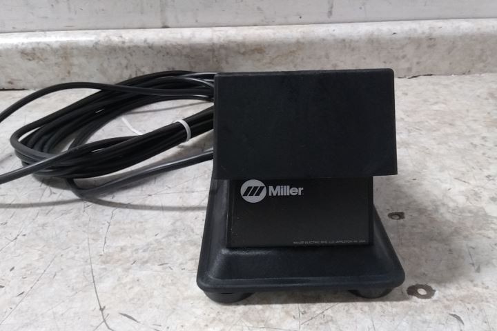 Miller Electric 301589 20 Ft Cable Length Heavy Duty Foot Control