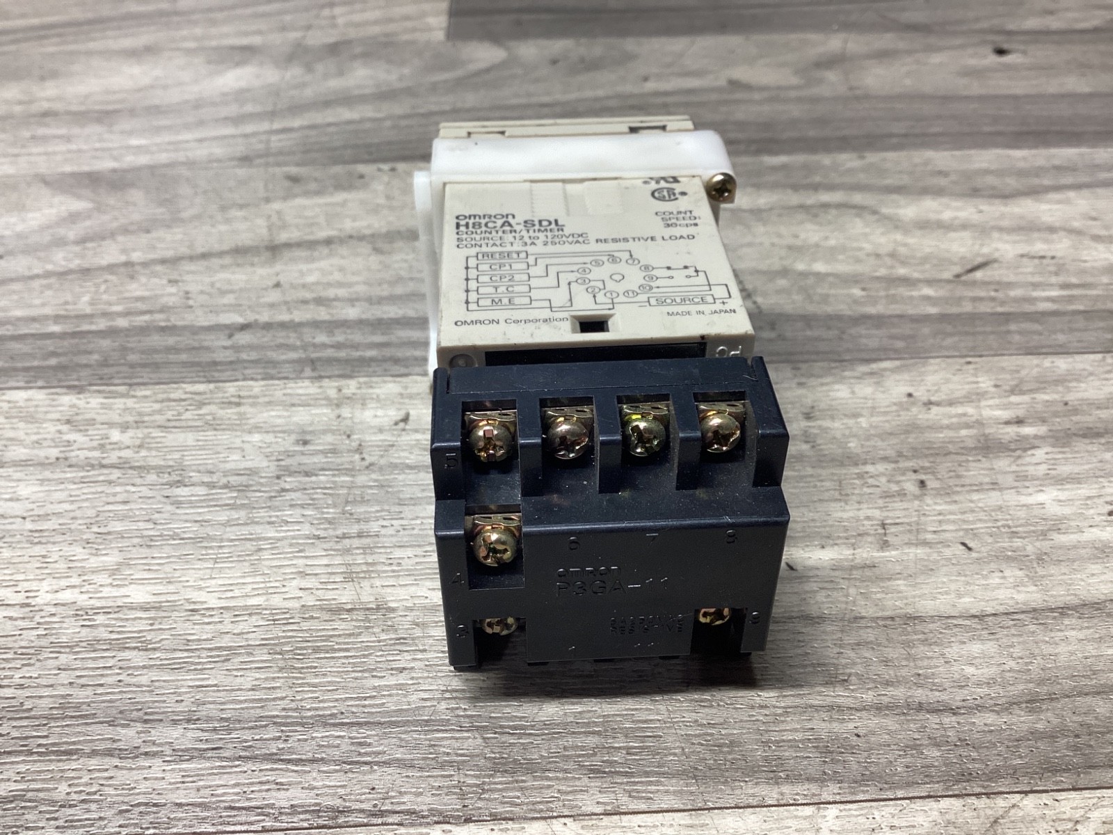 Omron H8CA COUNTER TIMER Time Relay H8CA-SDL #109N157