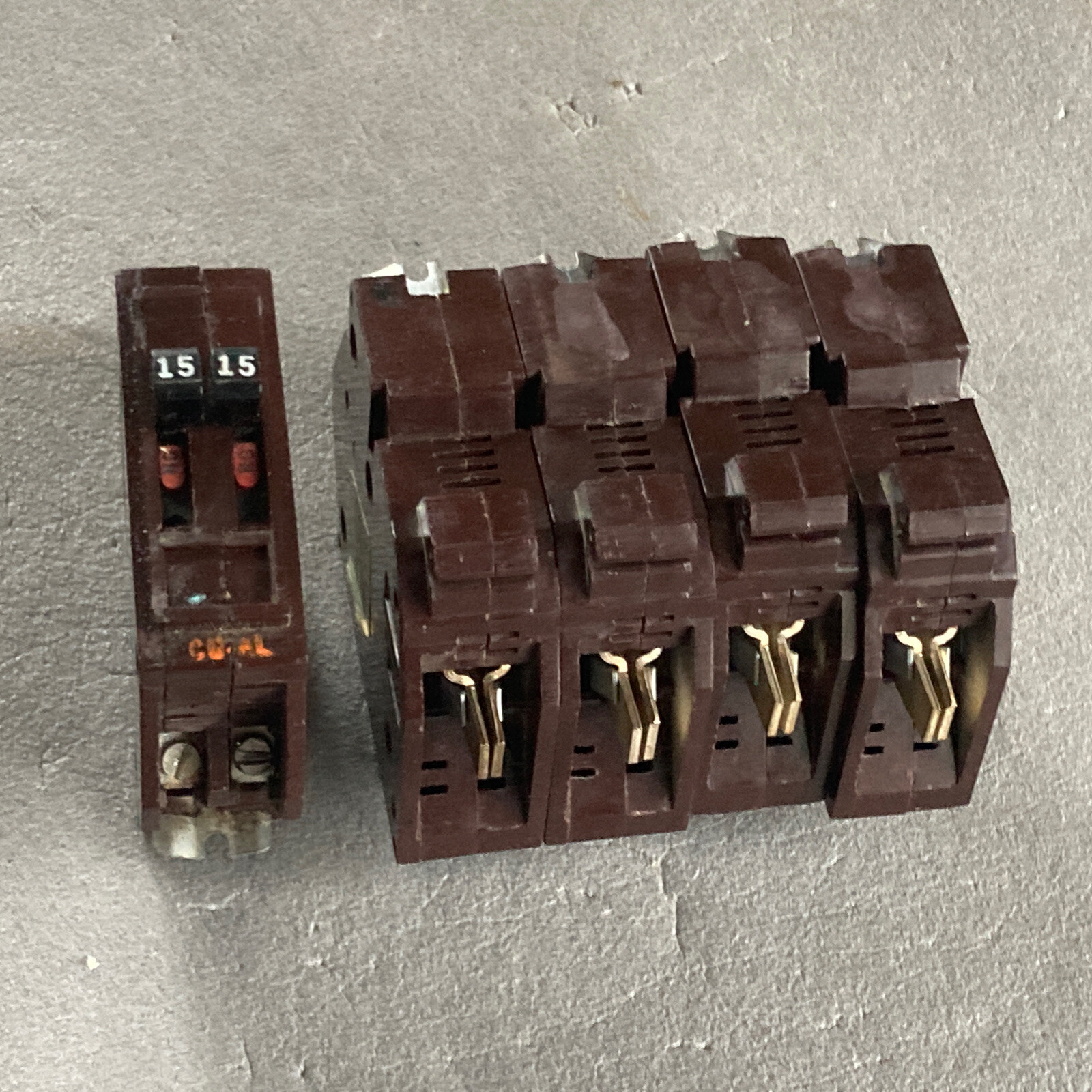 WADSWORTH B1515 A1515 TWIN BREAKER 1-POLE 15A & 1- POLE 15A WA1515