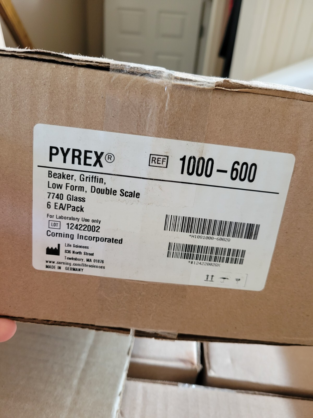 PYREX 1000-600, Griffin Low Form 600 mL Beaker, Double Scale, 6 EA /PACK