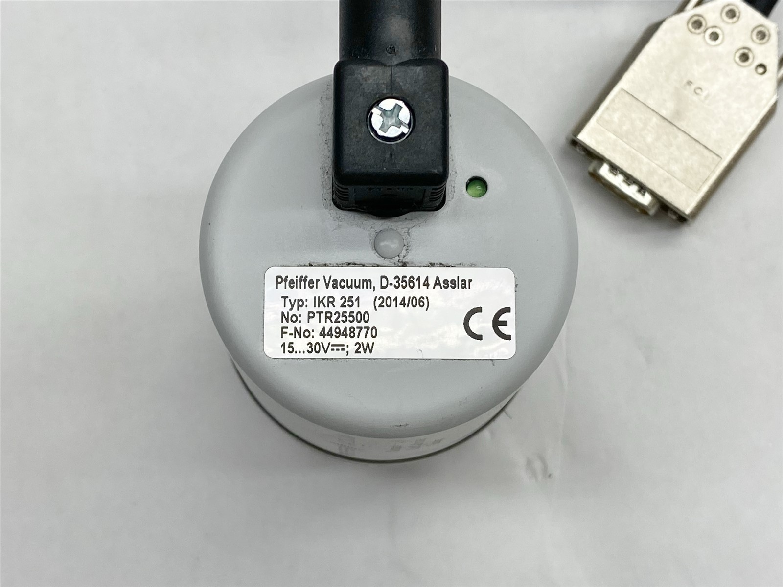 Pfeiffer Vacuum PTR25500 IKR 251 Compact Cold Cathode Gauge w/ Interface Cable