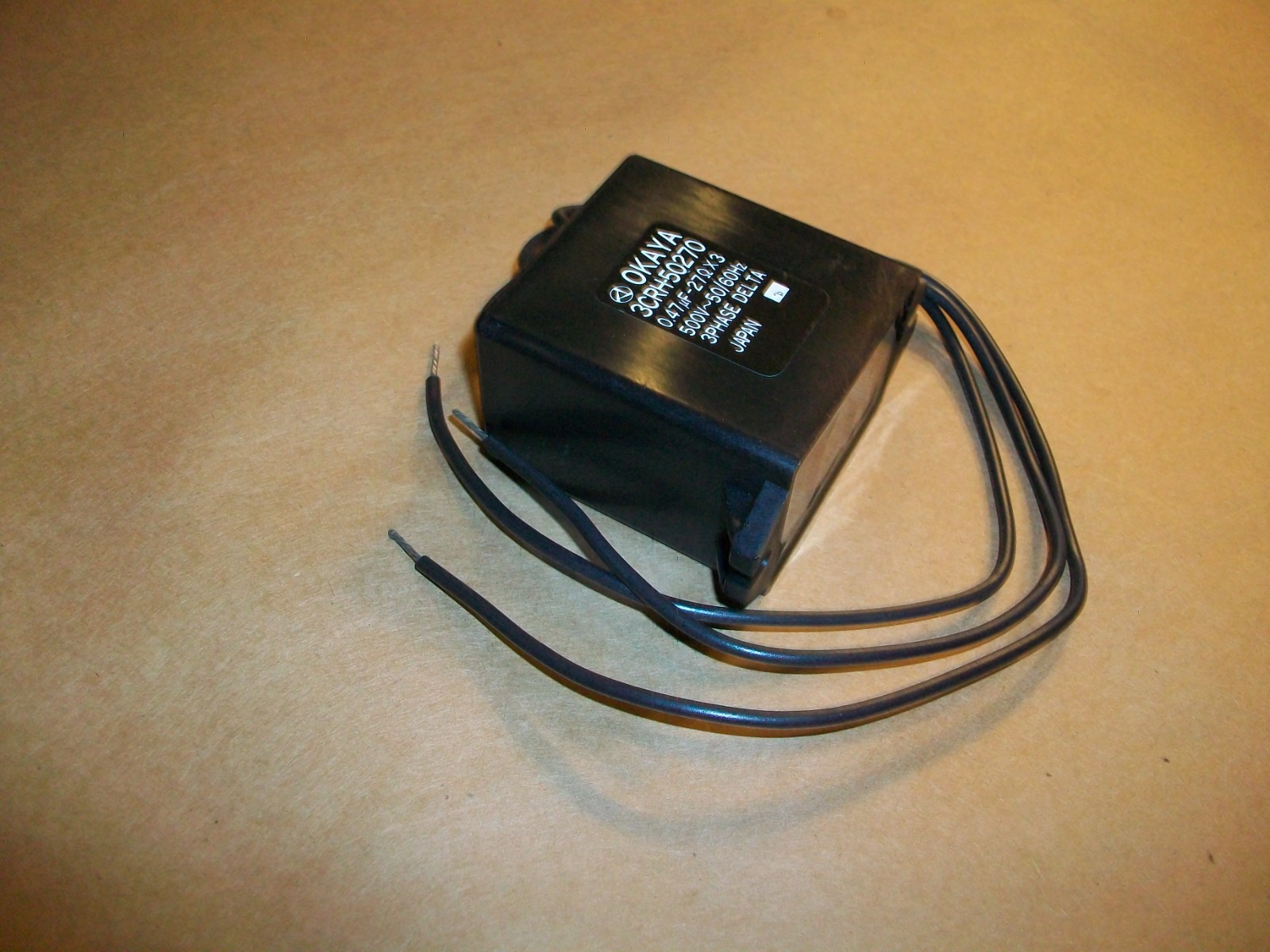 OKAYA 500V 0.47UF 27OHM SPARK QUENCHER 3CRH-50270 NEW