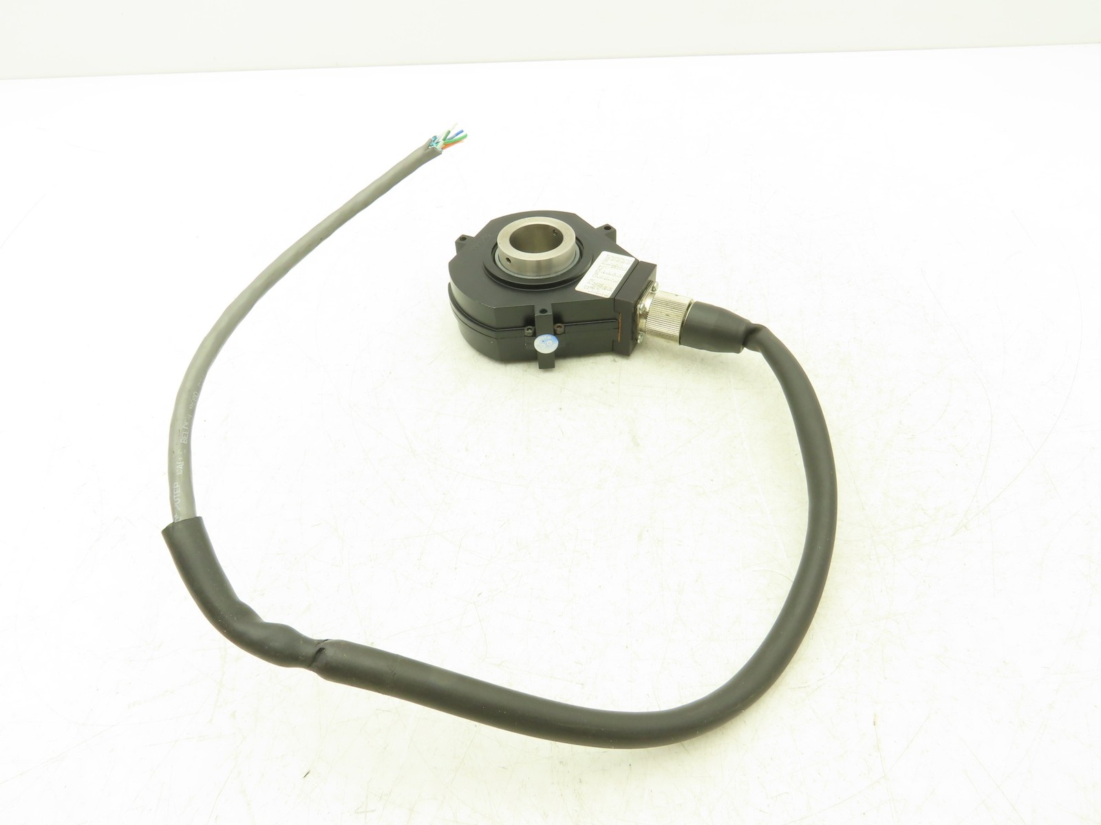 Hohner 88-J364B/1024 Hollow Shaft Encoder 1024ppr 12 Pin 1-1/8″ Shaft