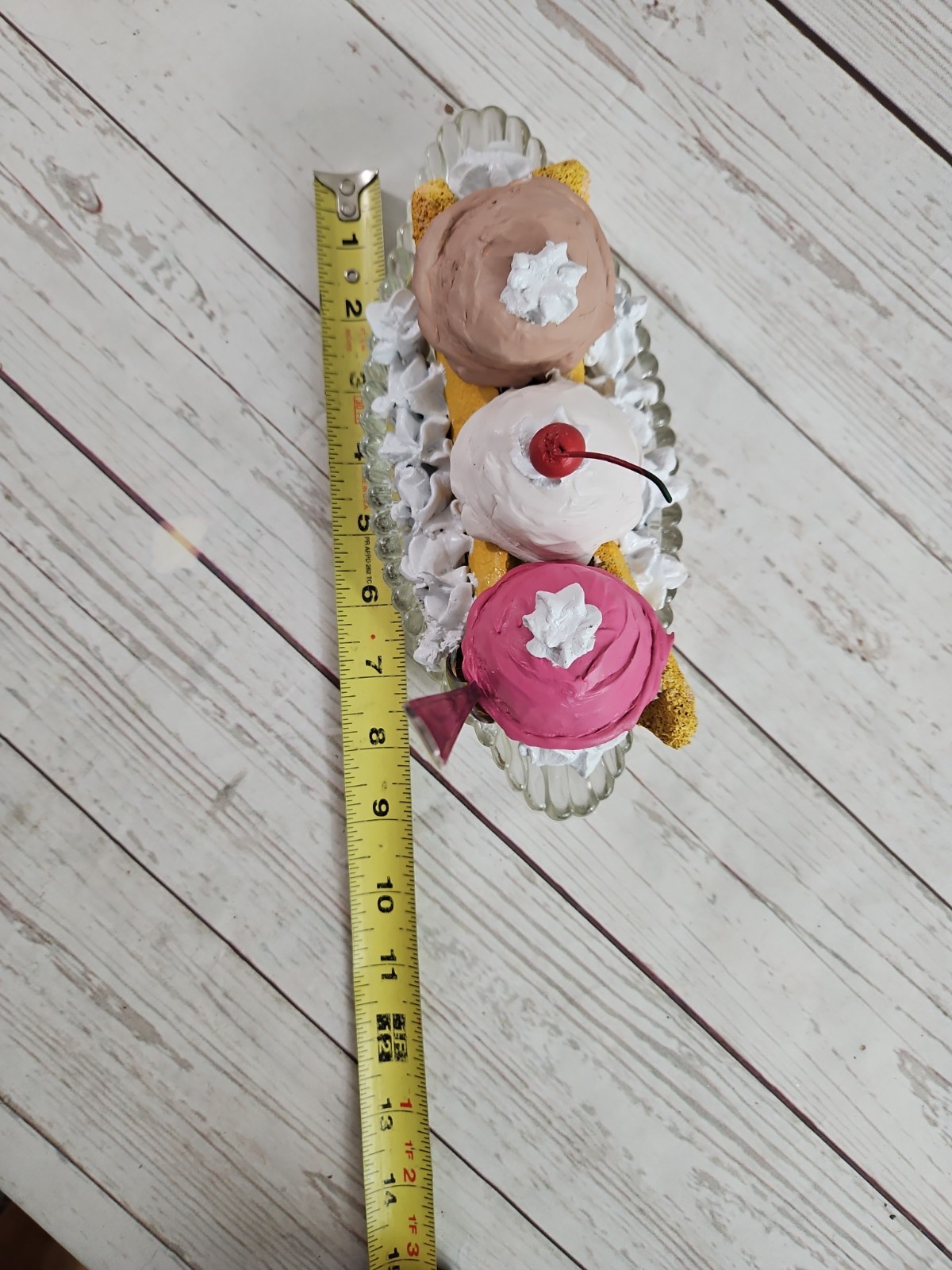 Fake Food Prop Banana Split Sundae Wiith Cherry And Wallace Spoon Movie Prop