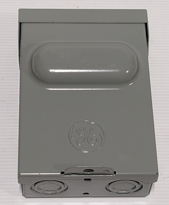 GE 30 Amp 120 / 240 Volt Fused AC Air Conditioner Disconnect TF30RCP