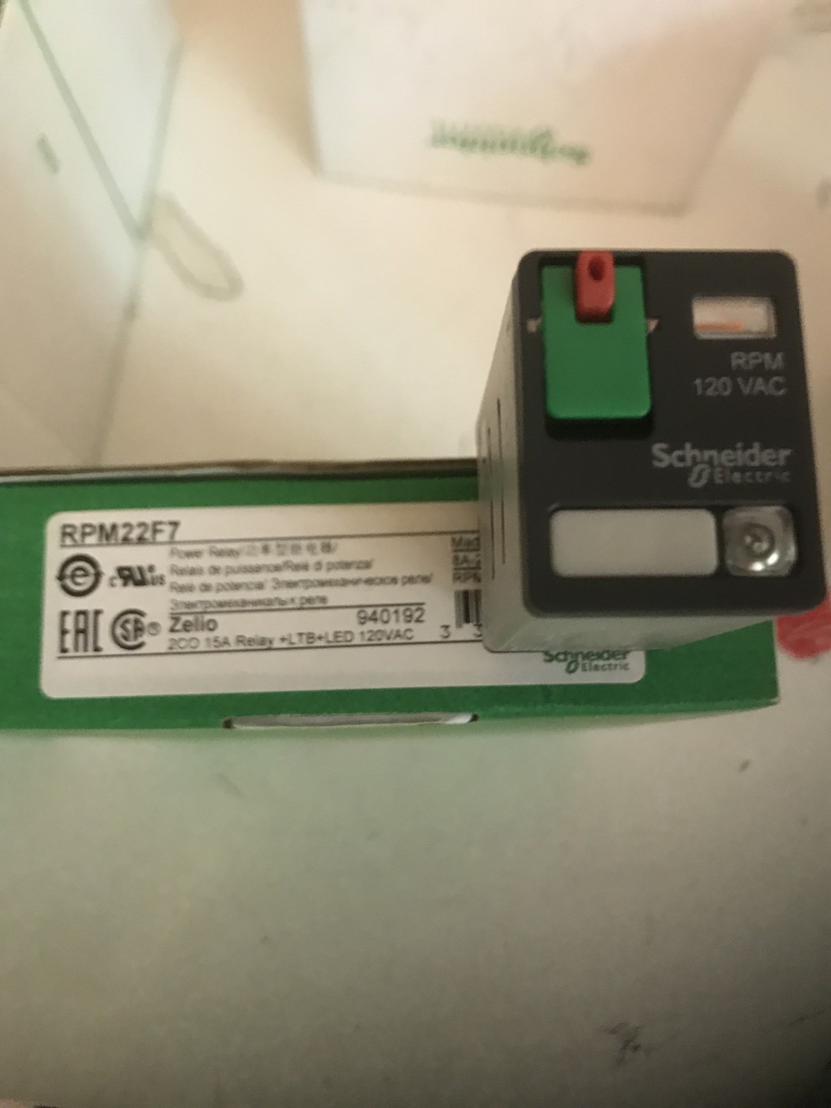 PLUG IN RELAY. RPM22F7. SCHEIDER AUTHENTIC