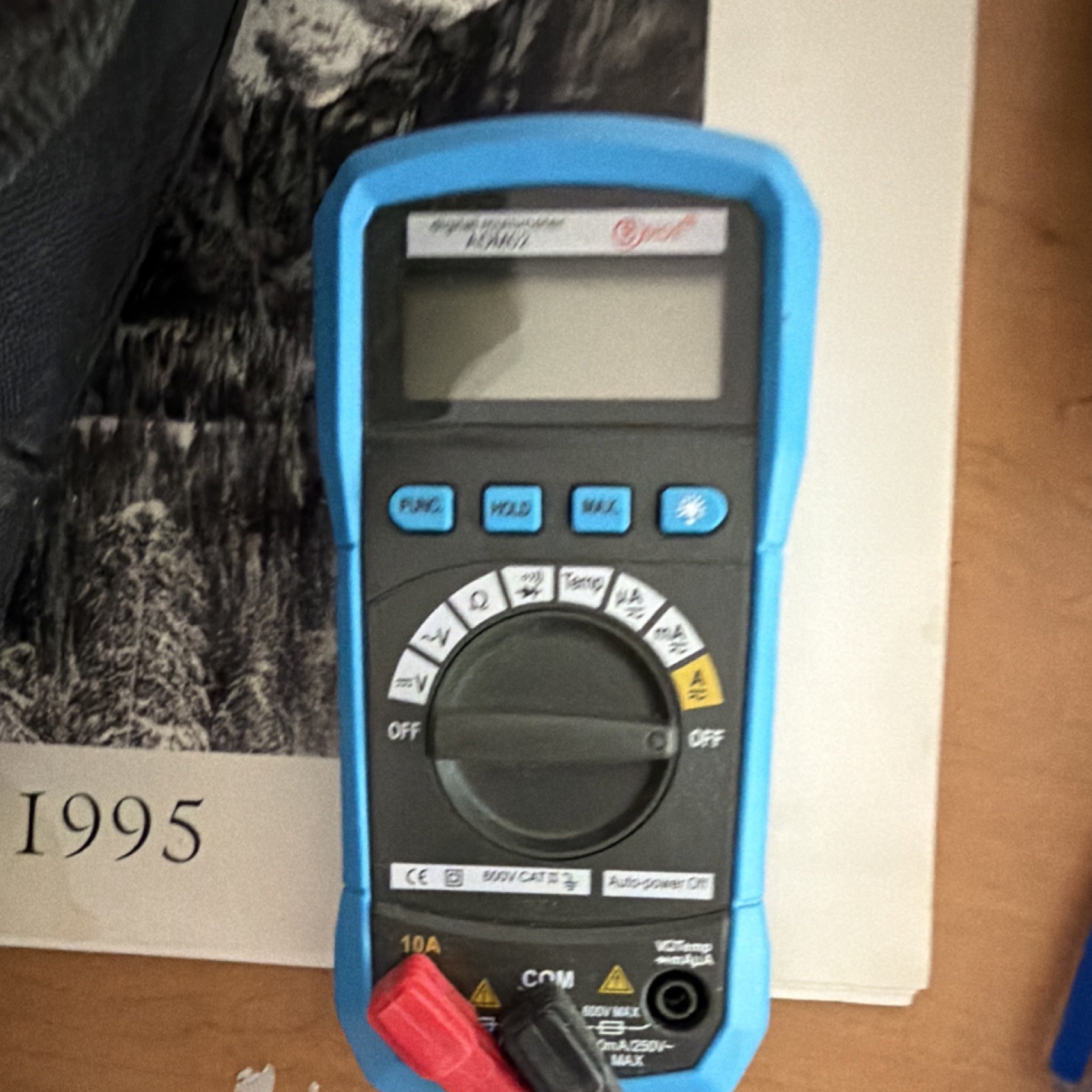 BSIDE ADM02 Digital Multimeter CAT II 600V Auto Power Off Backlight Data Hold