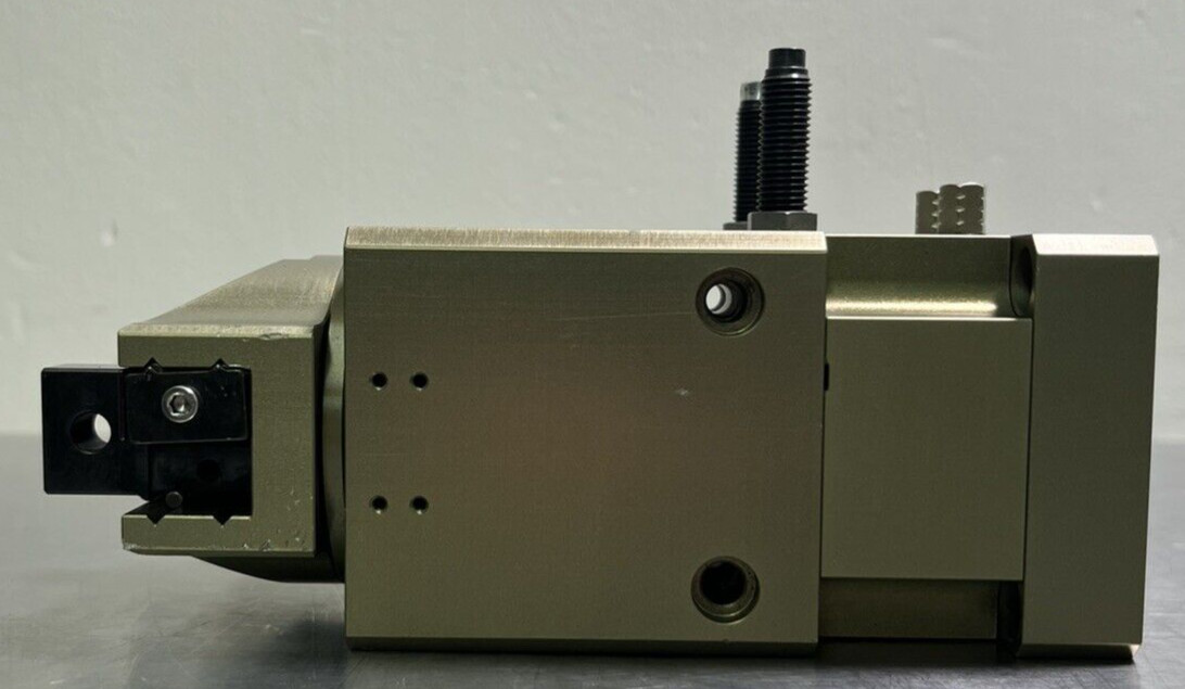 Schunk Pneumatic · Gripper Swivel Module, GSM-P-64-AS-S-90 P# 304761