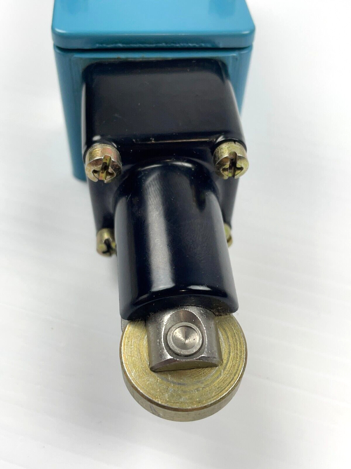 Micro Switch 5ML1 9519 Roller Plunger Limit Switch