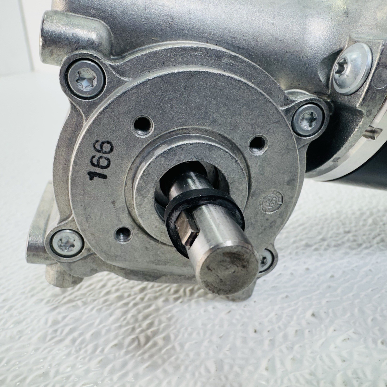 Dunkermotoren GR 63×55 SNR8844102204 Right Angle Gearmotor 3350 RPM